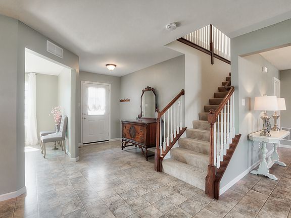 3rd image of 159 Fox Creek Dr