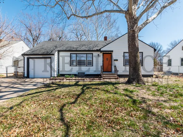 1562 Floberta St, Wichita, KS 67208