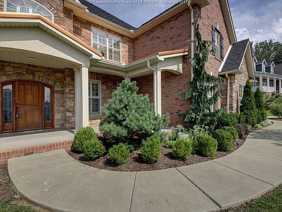 5th image of 406 Wynterhall Ln