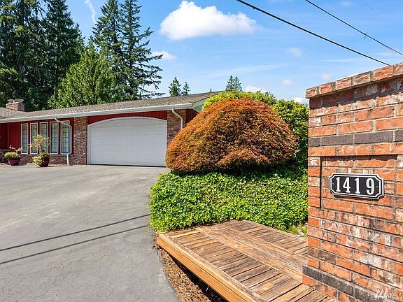 3rd image of 1419 Miller Dr