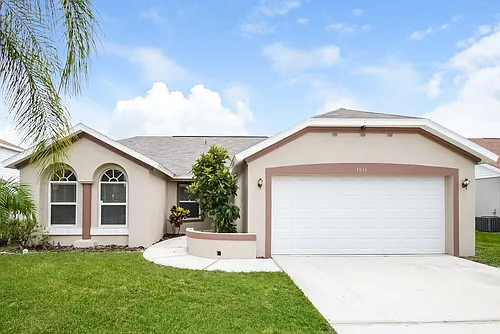 4814 11th Avenue Cir E Photo 1