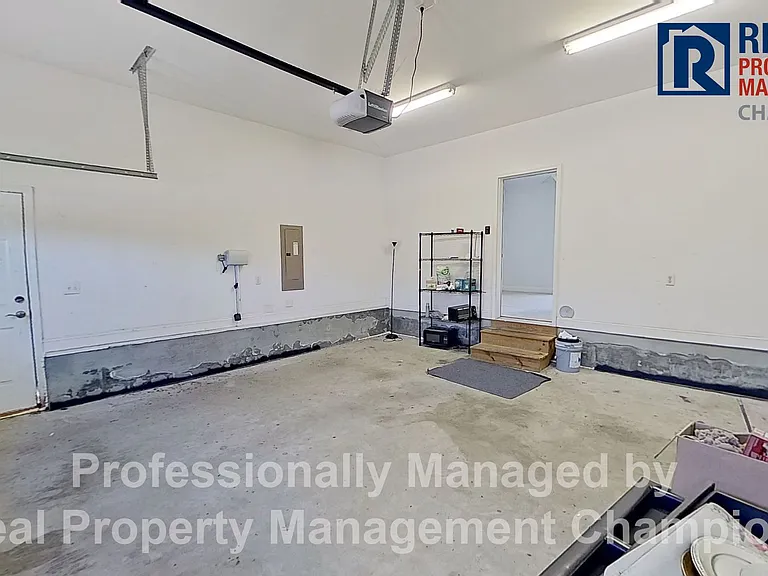 204 Murifield Dr — Photo 38