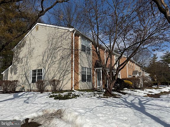 2nd image of 36 Viburnum Ct