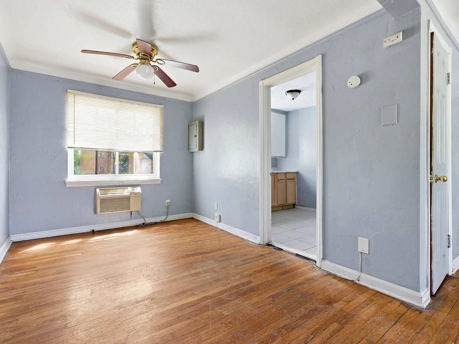 2 bed, 781 sqft, $1,100 — Photo 4
