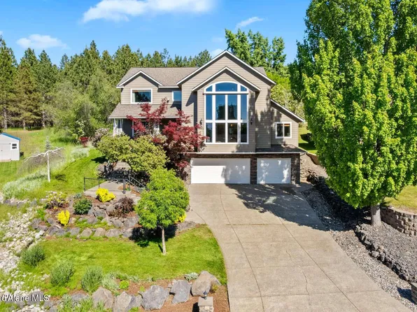 936 N Balcony Dr, Coeur D Alene, ID 83814