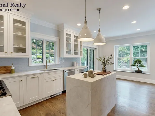 103 Sumner Rd #B, Brookline, MA 02445