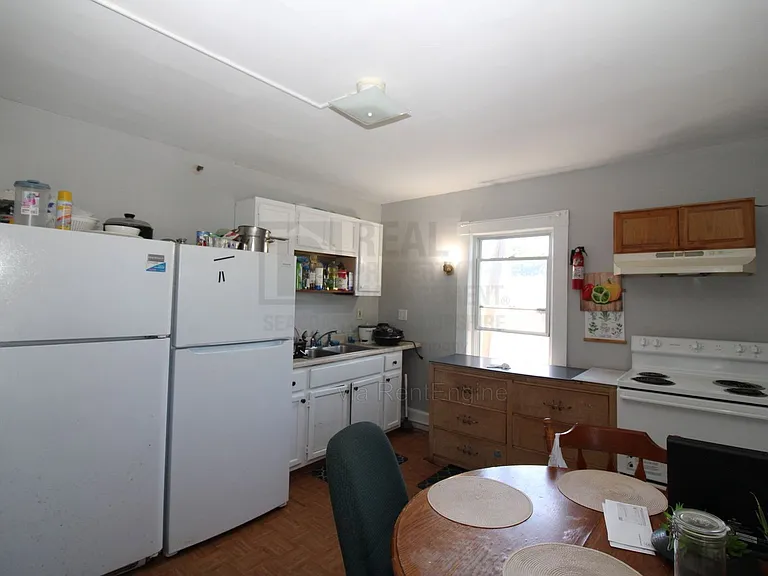 28 5th St — Photo 9