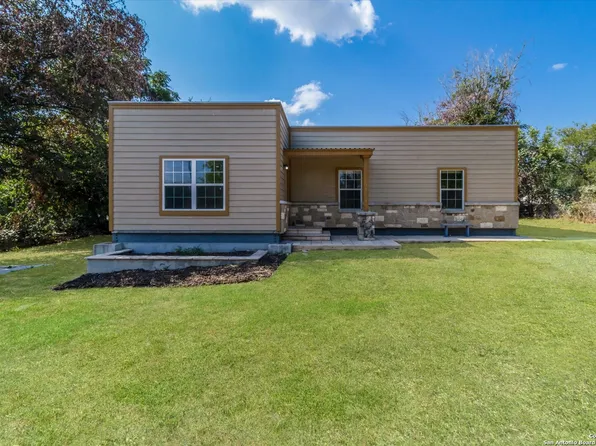 4434 Mountain Pass, Von Ormy, TX 78073