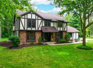 7349 Hudson Park Dr, Hudson, OH