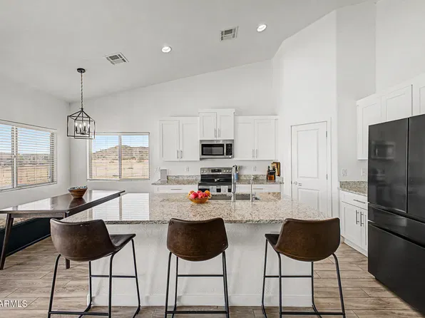 10539 W WILLOW PEAK Avenue, Casa Grande, AZ 85193