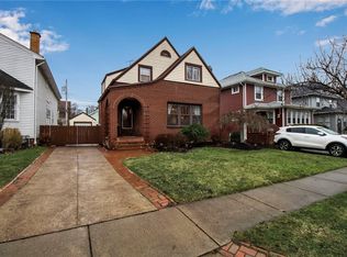 70 Radcliffe Rd, Buffalo, NY 14214