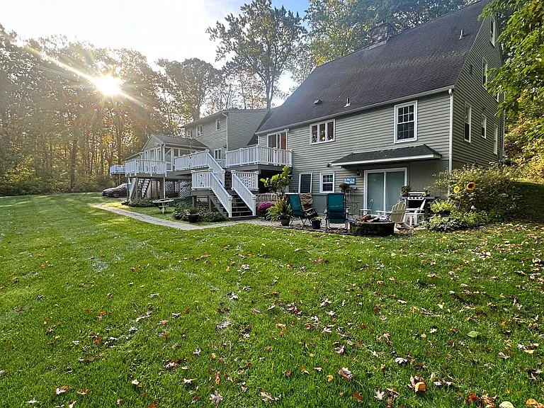 2677 Boston Post Rd #A — Photo 24