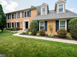 1 Griswold Ct, Sterling, VA 20165