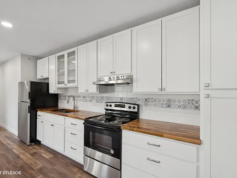 413 Jefferson St #10 — Photo 4