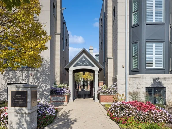 468 Pennsylvania Ave APT G, Glen Ellyn, IL 60137