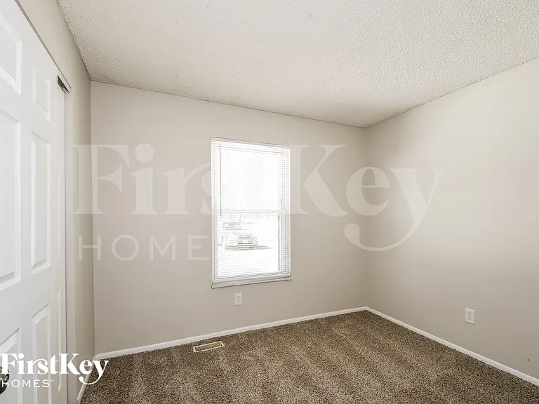 2485 Jenkee Dr — Photo 15