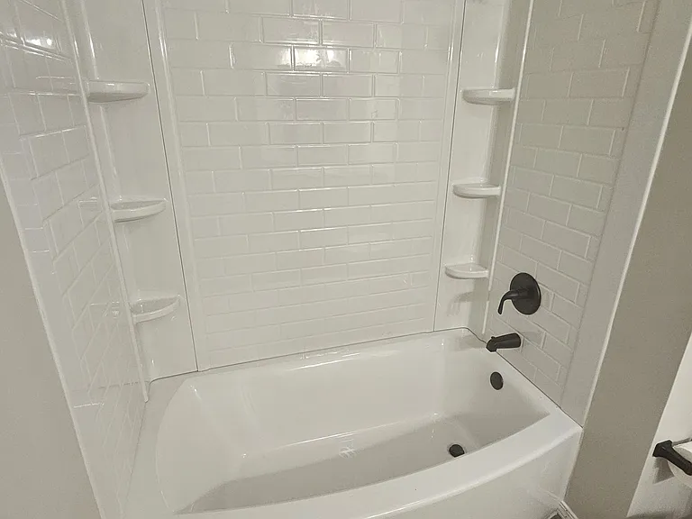 125 N Fairwood Ave — Photo 5