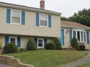 88 Strawberry Hill Rd, Feeding Hills, MA 01030