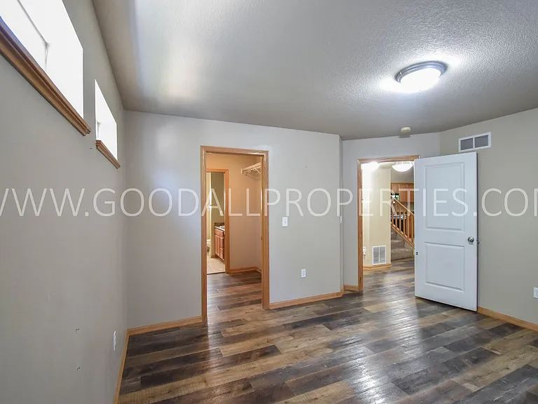 4307 154th St — Photo 10