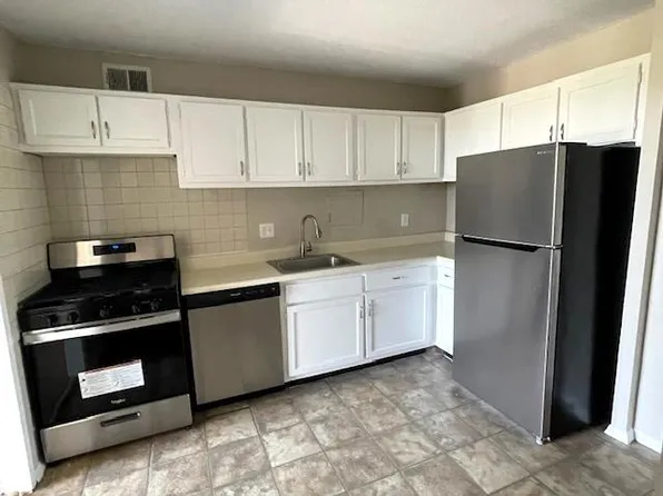 1836 Metzerott Rd APT 1408, Hyattsville, MD 20783