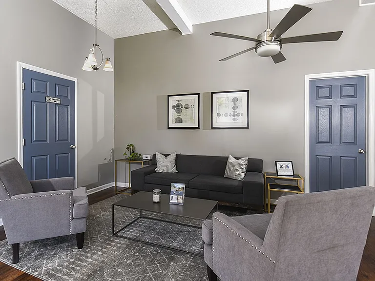 Homewood Heights — Photo 16