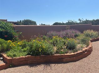 18 Esquila Rd, Santa Fe, NM 87508