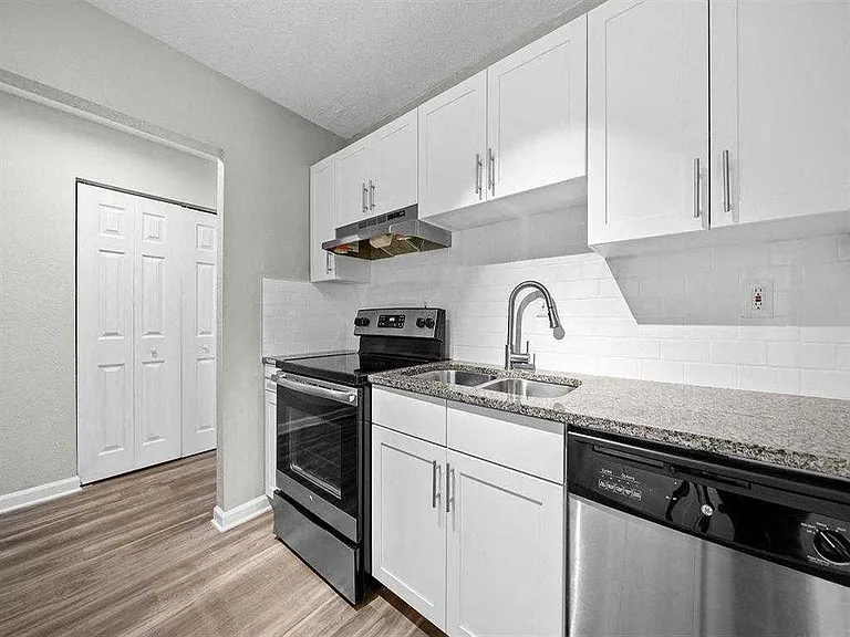 Concord Crossing Apartments — Photo 28