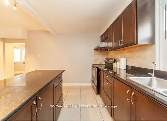 257 Parkwood Ave — Photo 5