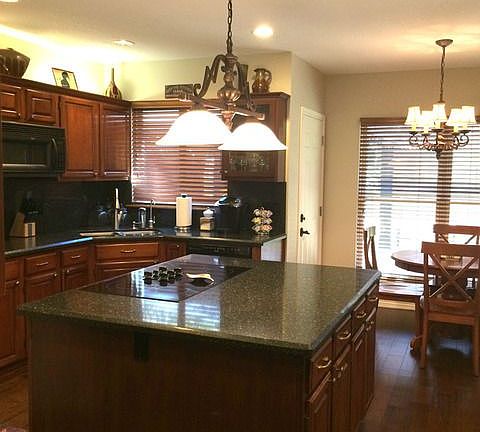 4th image of 732 Stoneway Dr