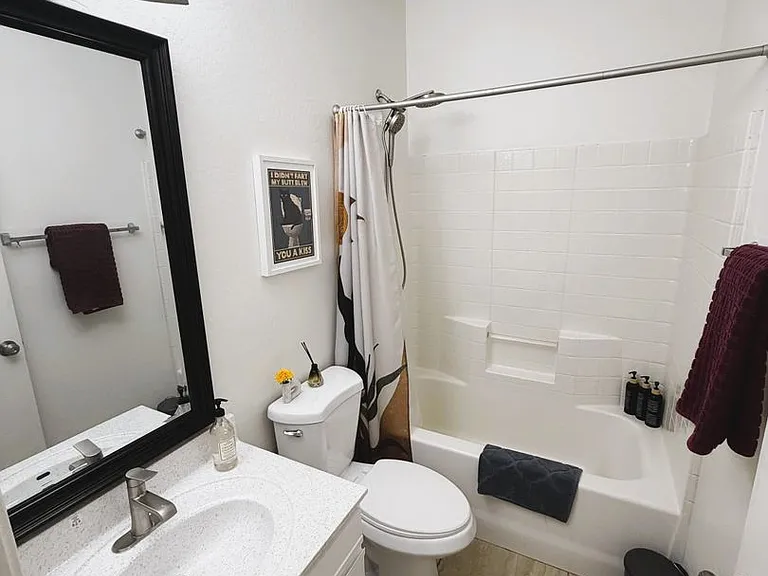 805 S Sycamore St #108 — Photo 2