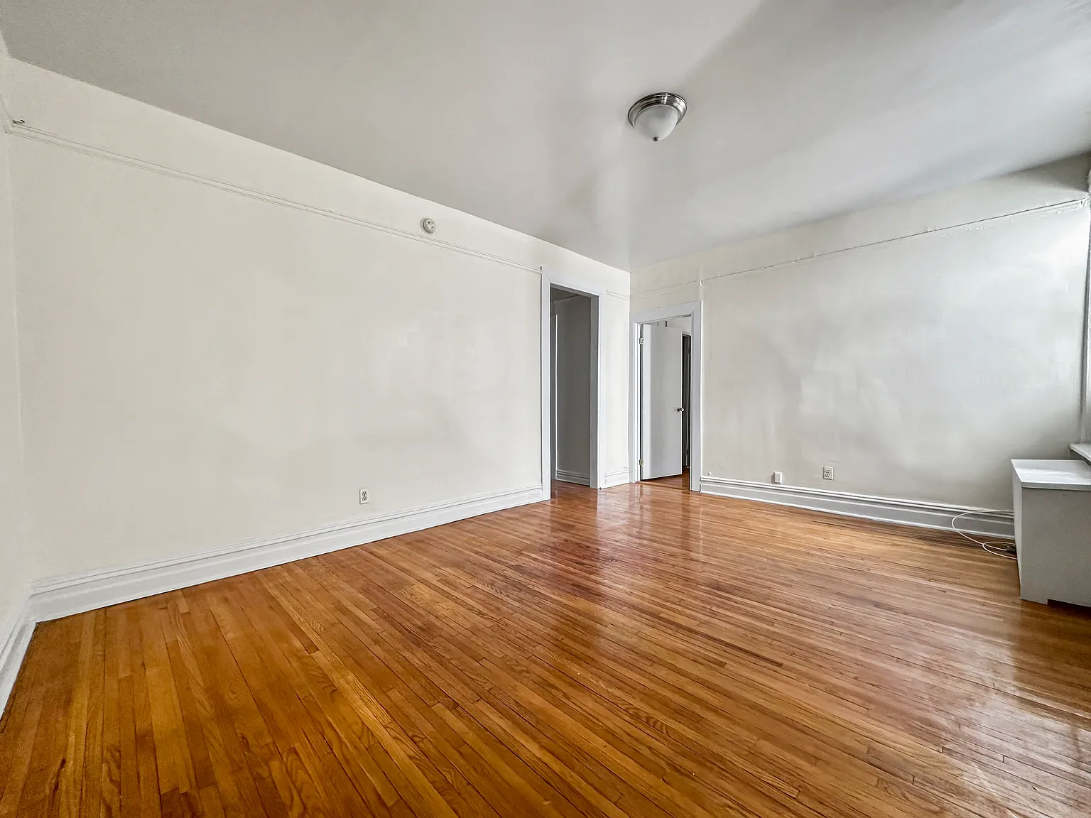 555 Fort Washington Avenue — Photo 2