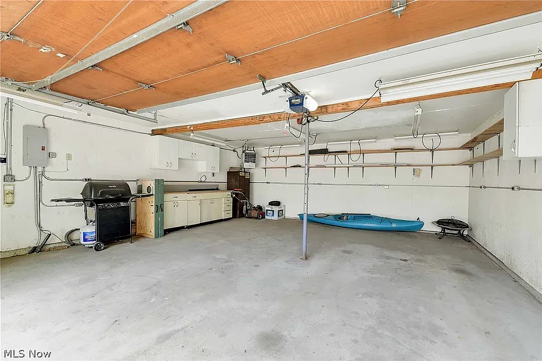 3 bed, 1600 sqft, $2,300 — Photo 2