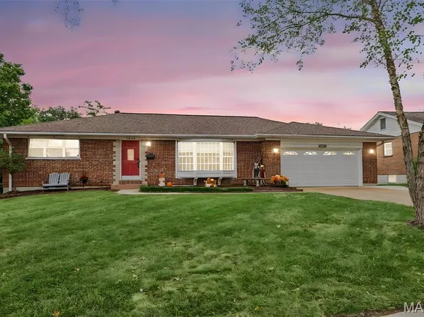 7816 Apple Valley Dr, Saint Louis, MO 63123