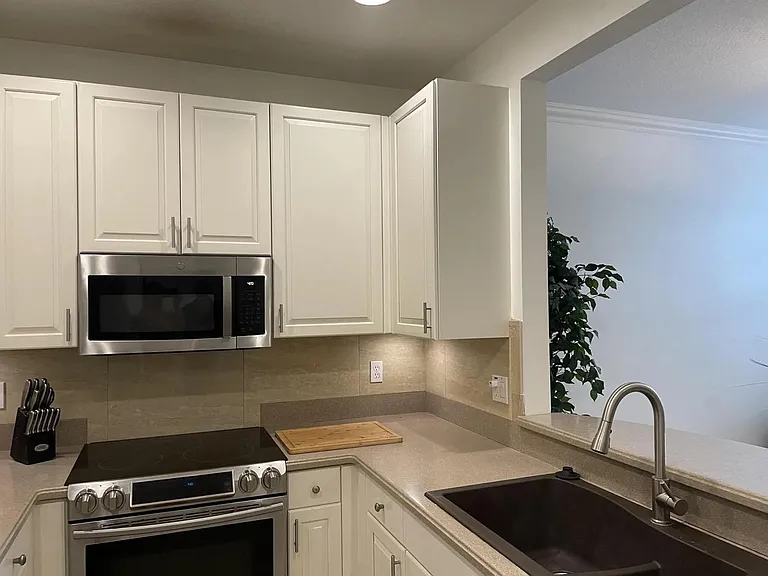 4229 E Main St — Photo 4
