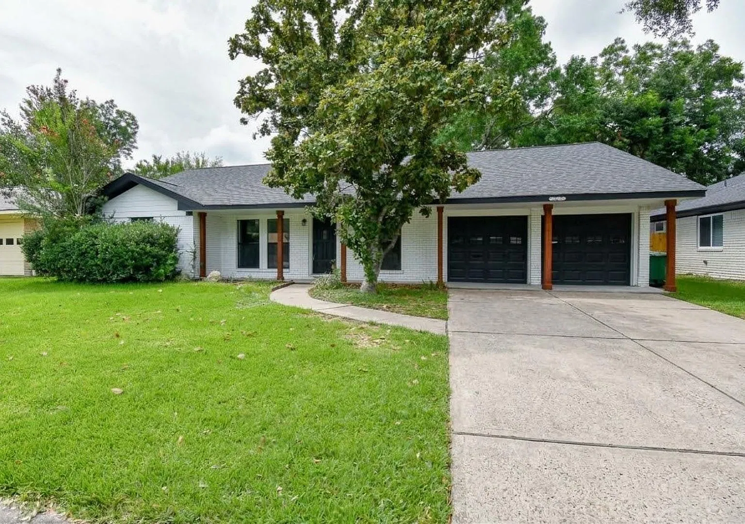 5019 Stillbrooke Dr, Houston, TX 77035 — Photo 1