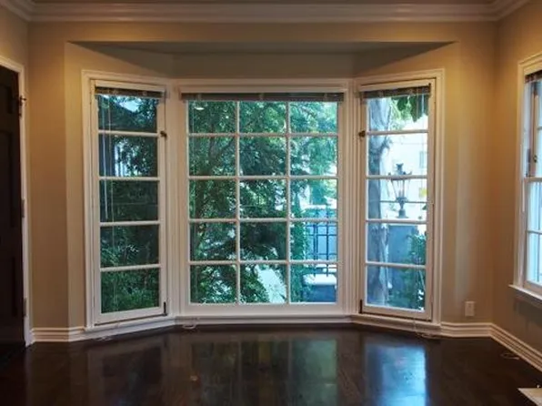 6826 Camrose Dr, Los Angeles, CA 90068