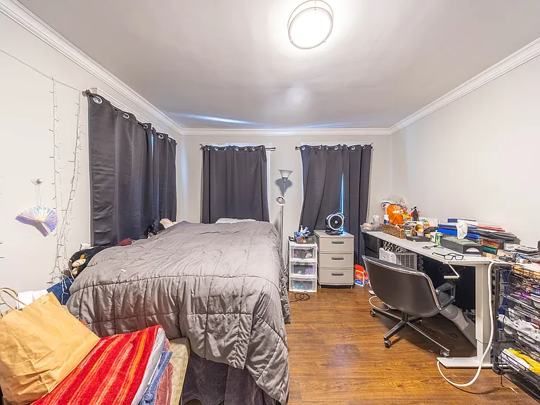 662 Moody St #2 — Photo 8