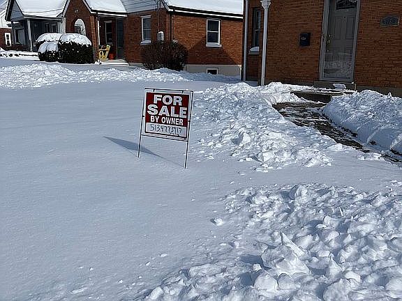 3rd image of 3962 School Section Rd