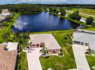 2212 Lyndhurst Dr, Sun City Center, FL 33573
