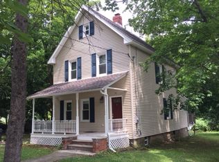 35 Estrada Rd, Central Valley, NY 10917