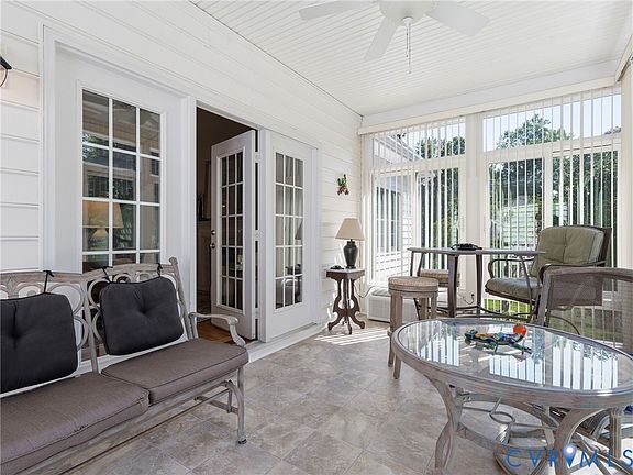 4th image of 8401 Seaview Dr