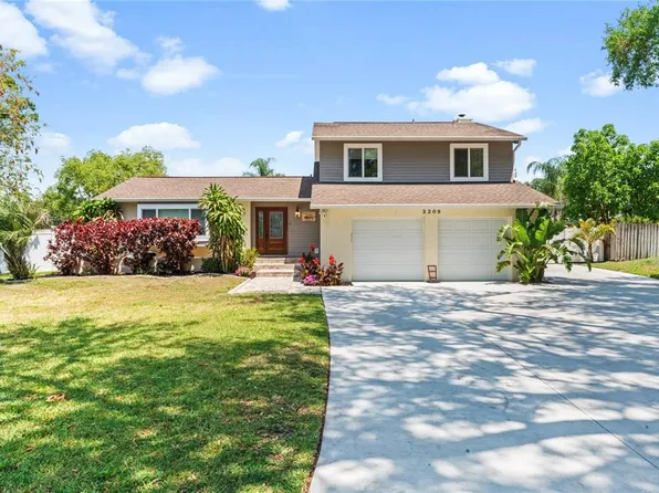 3209 Rowan Ln, Tampa, FL 33618