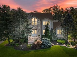 41 Lowell Dr, New City, NY 10956