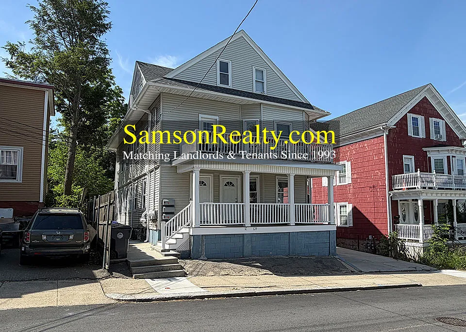 129 Abbott St #3