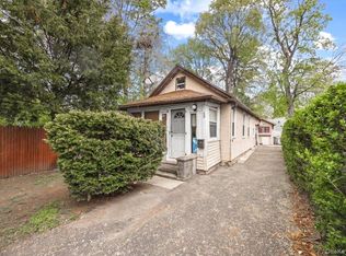 8 Geyser Place, White Plains, NY 10607