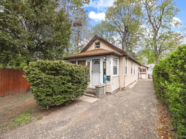 8 Geyser Place, White Plains, NY 10607