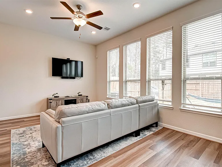 617 Aspen Falls Ct — Photo 8