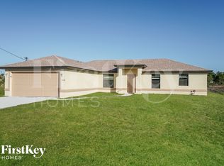 3008 25th St SW, Lehigh Acres, FL 33976