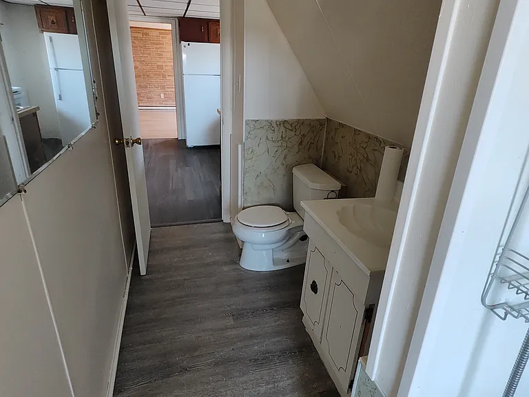 1147 Sloan St #5 — Photo 19