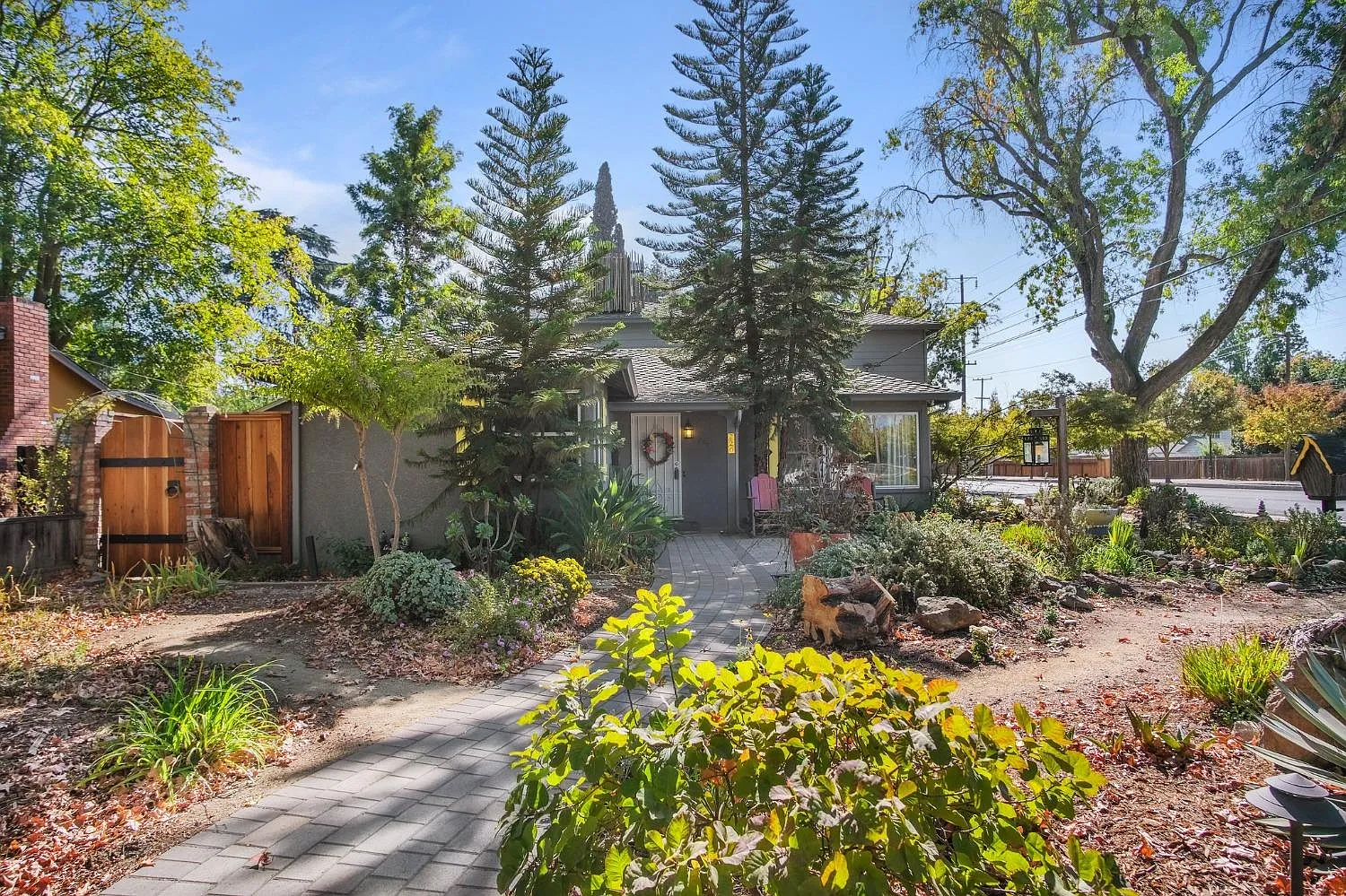 720 Griswold Ave photo 1